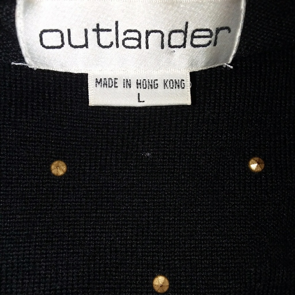 OUTLANDER - Picture 4 of 4